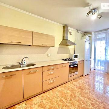 Довгострокова оренда 2к Квартира Хмельницького Богдана вулиця