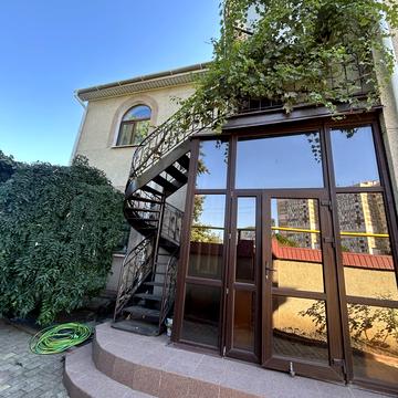 Миколаївська, 4