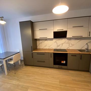 Набережно-Рибальська дорога вул., 27