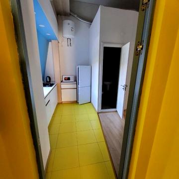 Севастопольська вул., 3