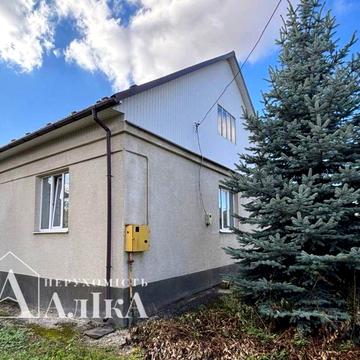 Продам будинок біля міста