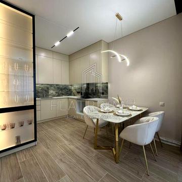 Річкова вул., 4