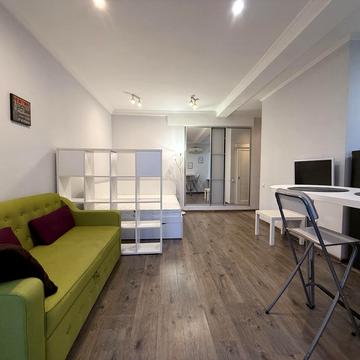 Велика Васильківська вул. (Червоноармійська), 114