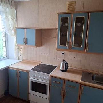 Оренда 2к Святошинський можно чоловікам 2 - 3 чел вул Корольва 2