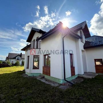 Центральна, 24