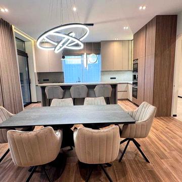 Продаж будинку в Лесніках з дизайнеським ремонтом