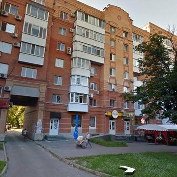 Оренда 3-х кім кв центр Чорновола 2б  від власника, світло/вода є!