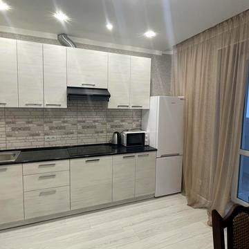 Миколаївська вул., 27