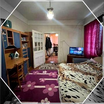 Продається двокімнатний будинок