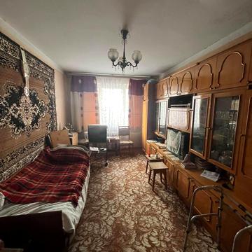 Максима Залізняка вул., 20/1