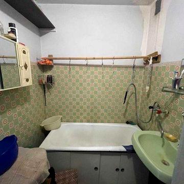 Продається НАЙДЕШЕВША 1 кім квартира в районі Озерна!