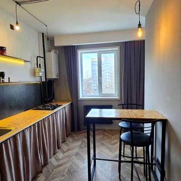 ЖК " Садовий "продам однокімнатну квартиру- студію