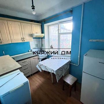 Оболонський просп., 7-Б