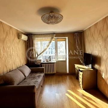 Саперне Поле вул., 26