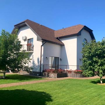 Молодіжна вул., 50