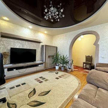 Продаж! Трикімнатна чешка 68м2