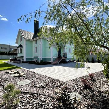 Виноградна вул.