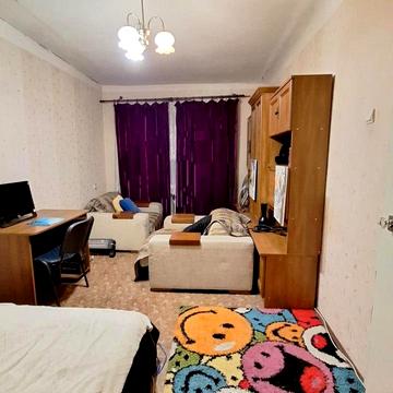 Олександра Поля просп. (Кірова), 121