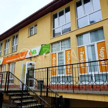 Валерія Лобановського вул., 21