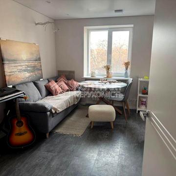 Науки просп. (Леніна), 64