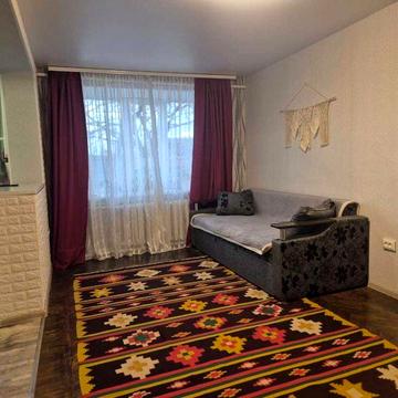 Продам 2-кімнатну квартиру у м. Синельникове