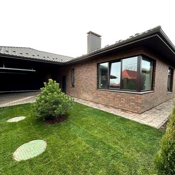 Одноповерховий будинок134м2,+автонавіс на два авто+тераса 11м2