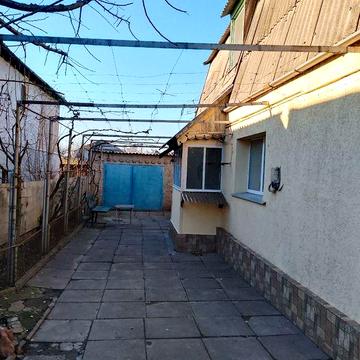 Продам двоповерховий будинок