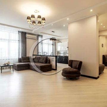 Андрія Верхогляда вул. (Михайла Драгомирова), 16