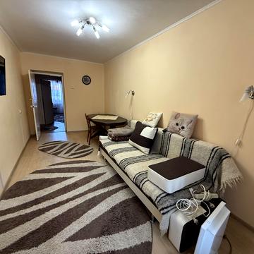 Михайла Грушевського вул., 111