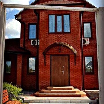 Продам двоповерховий будинок