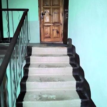 М.Холодная Гора, продам 2ух комн.кварт.,Залютино