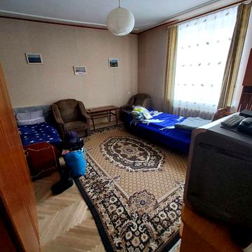 Івана Гушалевича вул., 8