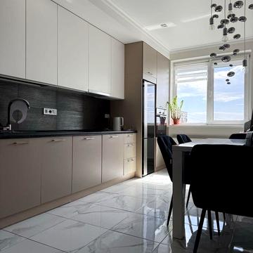 Миколи Карнаухова вул. (Мірющенка), 47-49