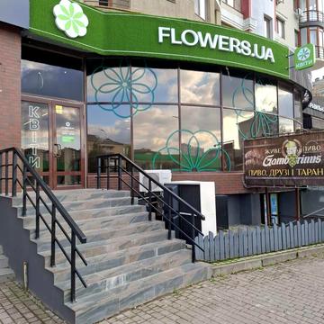 Олександра Довженка вул., 21Б