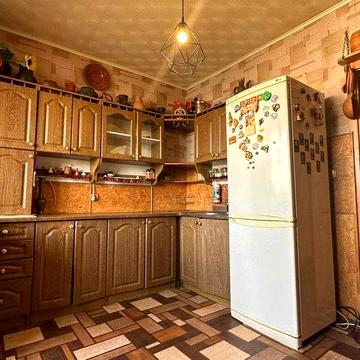 вул. Вишняківська продаж 3-кімнатної - 81 м2 метро Харківська 10 хвили