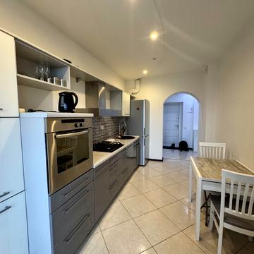 Метрологічна вул., 109