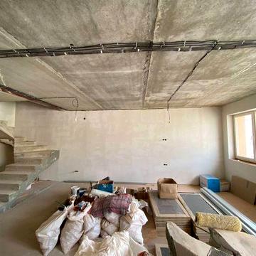 Продаж двохрівнева квартира вул. Г. Крут