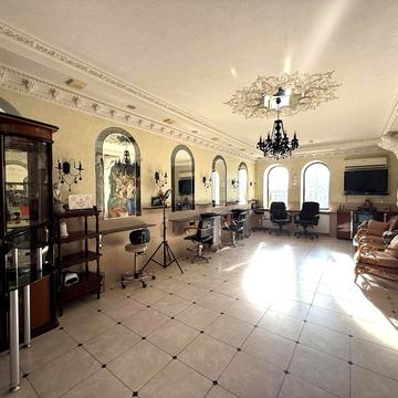 Сінна вул., 1