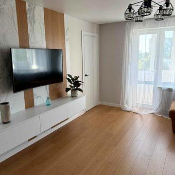 Продам 3 кімнатну квартиру 4/9 по вул. 6 Грудня (в районі 20 школи)