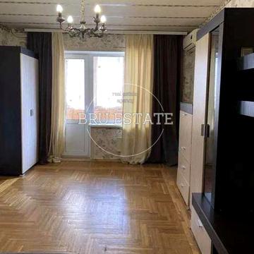 Продаж 1 к охайної квартири середній 5 й поверх 39 м кв