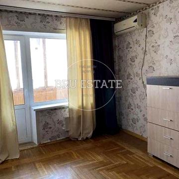 Продаж 1 к охайної квартири середній 5 й поверх 39 м кв