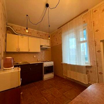 Продаж великої 4к квартири Ревуцького вул. 18а, метро Харківська