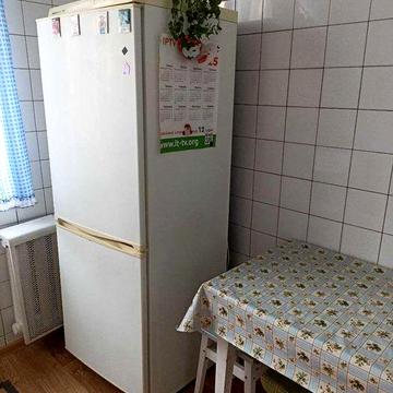 сдам 2х комнатную квартиру  Дениса Антипова 2\10 (Славгородська)