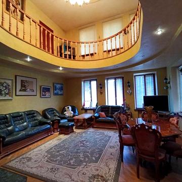 Оренда будинку метро Осокорки під IT. офіс, міні готель 6 кімнат