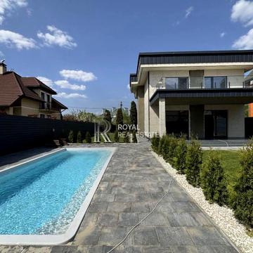 Центральна вул.