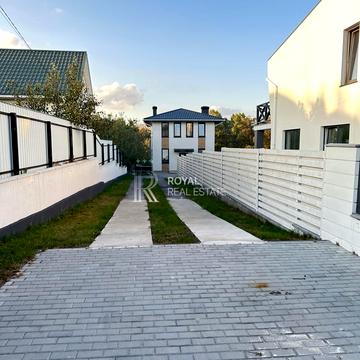 Першотравнева