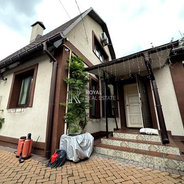 Соборна вул. ()