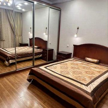 Печерськ.Центр. ЕНЕРГОнезалежна. Мечникова.Метро Кловська.Гулівер