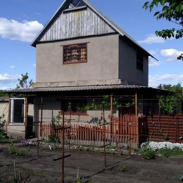 Продам дачу. На берегу р. Волчья. Павлоградский район.