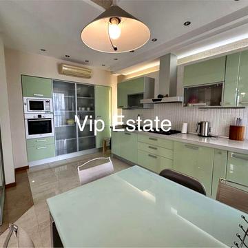 Продажа 4 к.кв.,190 м.кв., ЖК Азарин, Отакара Яроша 19-Б ЖК Азарин